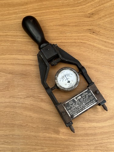 Vintage legg volt battery - vintage, cell